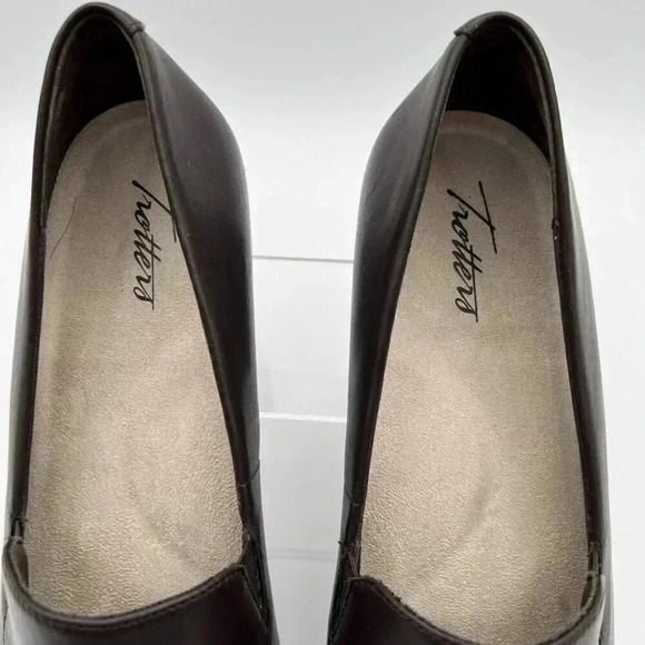 Trotters Moment Womens Leather Slip On Loafers 10.5 N Brown Supportive Shoe - Picture 3 of 13